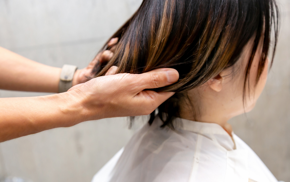 髪に優しい施術とこだわりのヘアケア