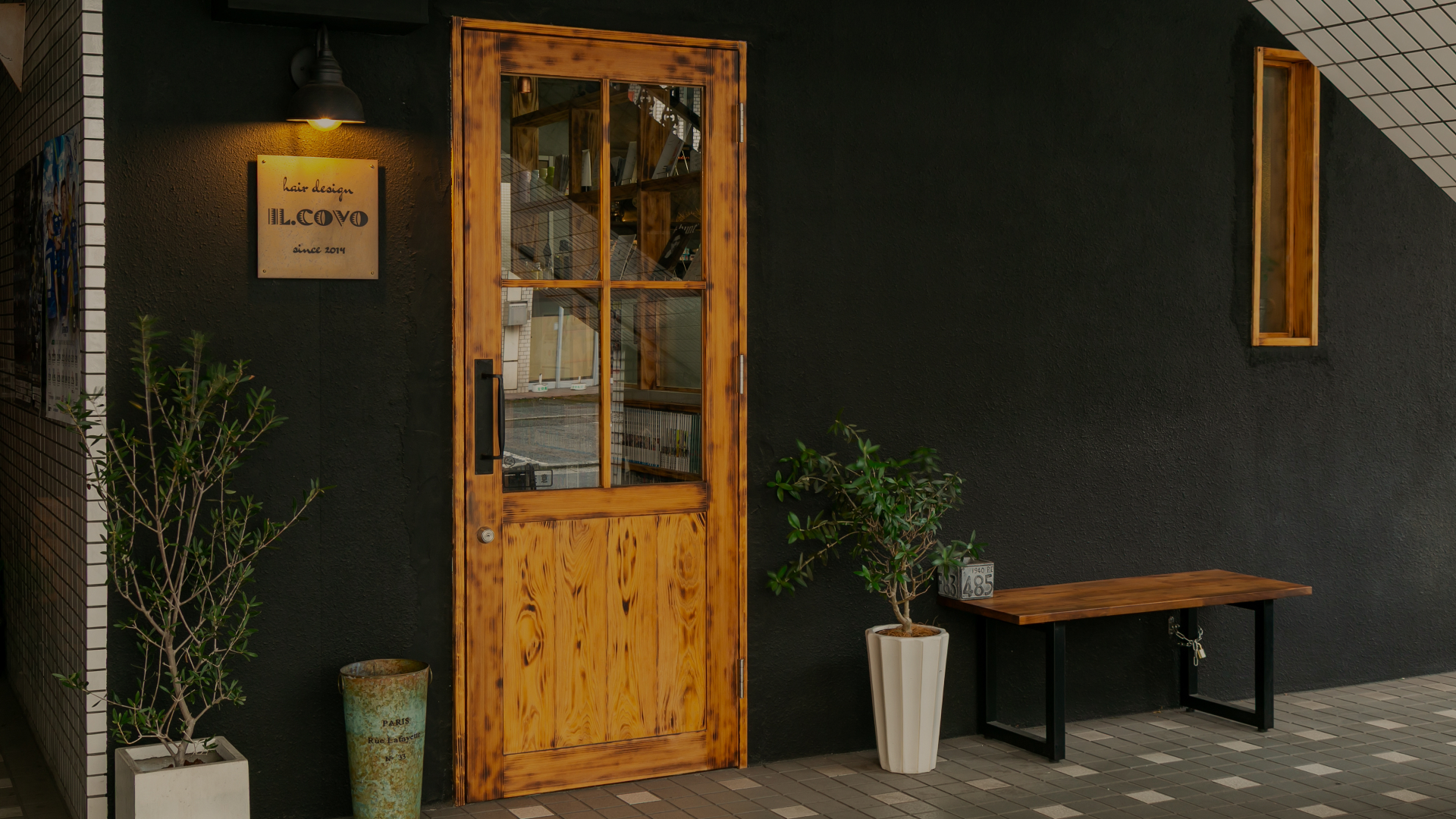 隠れ家のようなプライベート空間専属スタイリストによるマンツーマン施術